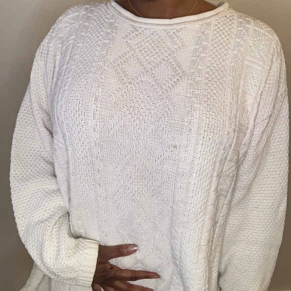 White winter sweater - Picture 2 of 4